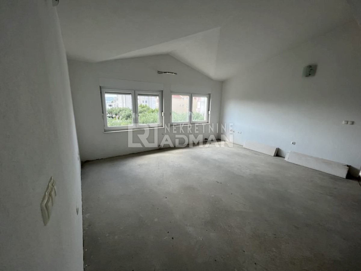 House For sale - SPLITSKO-DALMATINSKA KAŠTELA