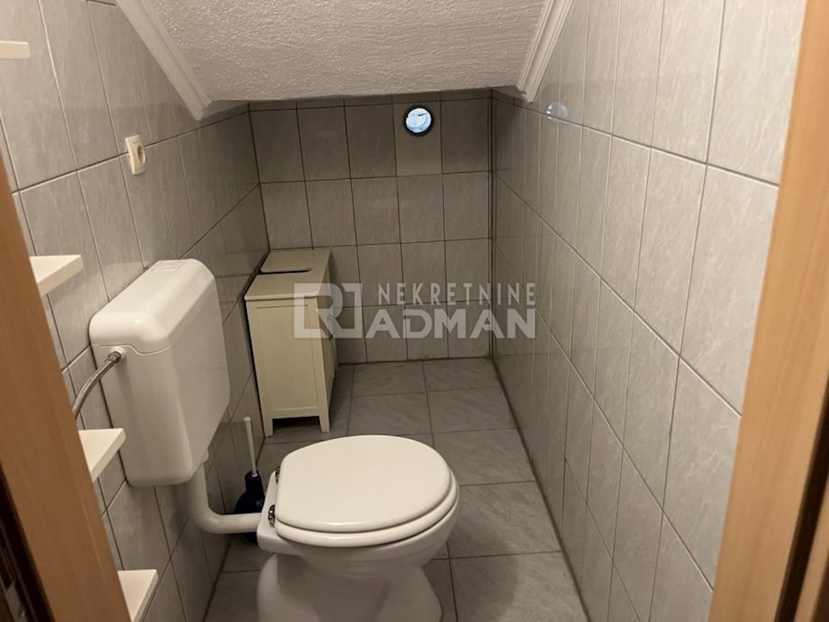 House For sale - SPLITSKO-DALMATINSKA KAŠTELA