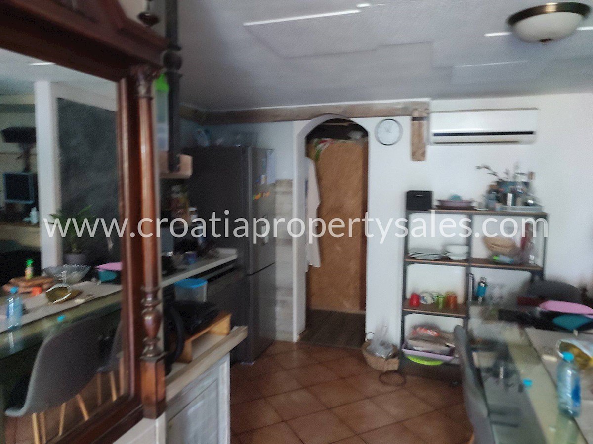 House For sale - SPLITSKO-DALMATINSKA BRAČ