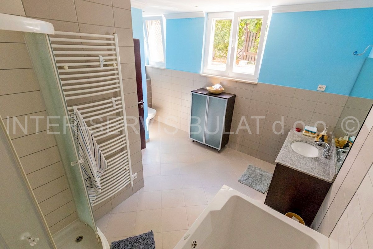 Apartment Zu verkaufen - ŠIBENSKO-KNINSKA VODICE