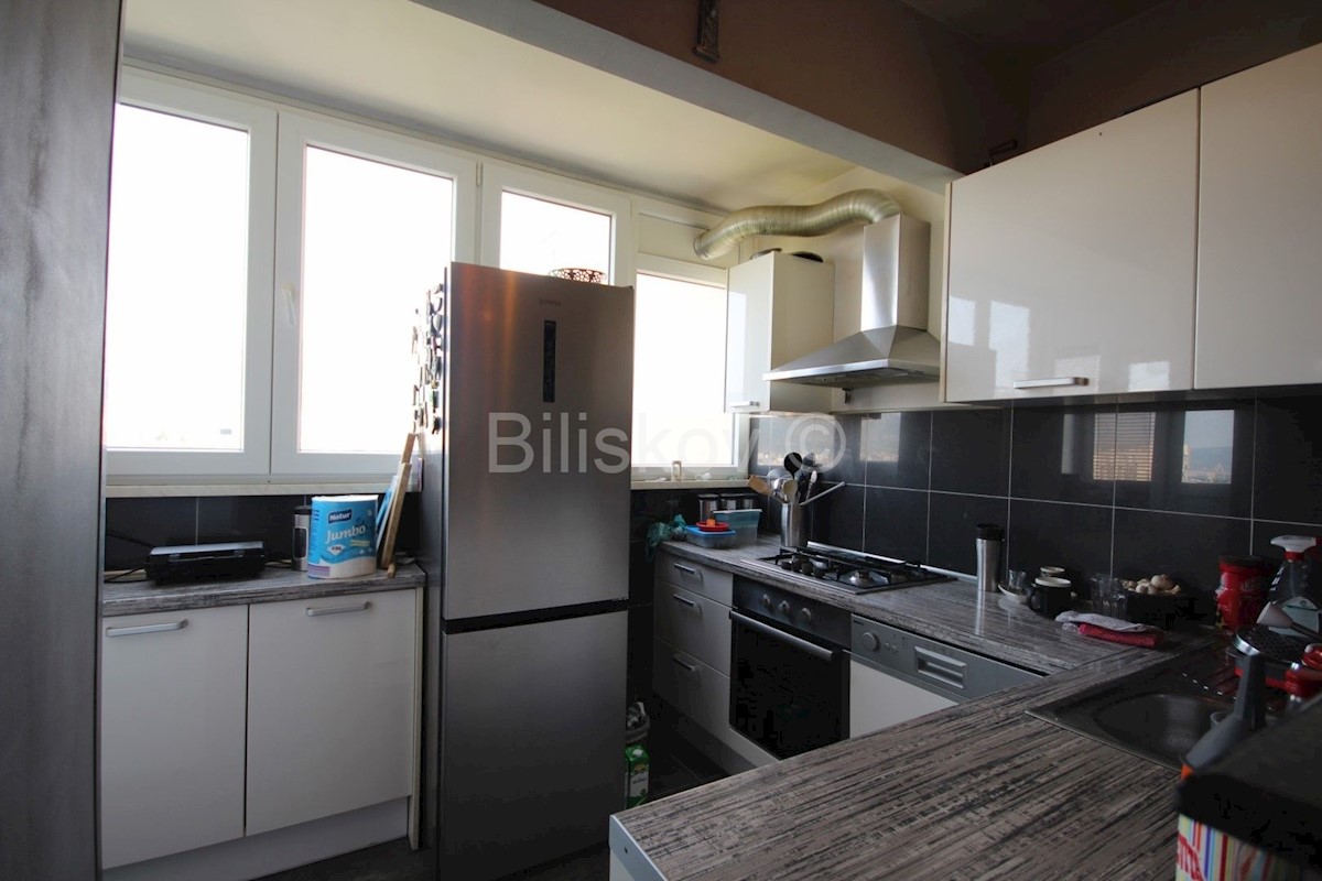 Apartment Zu verkaufen - SPLITSKO-DALMATINSKA SPLIT