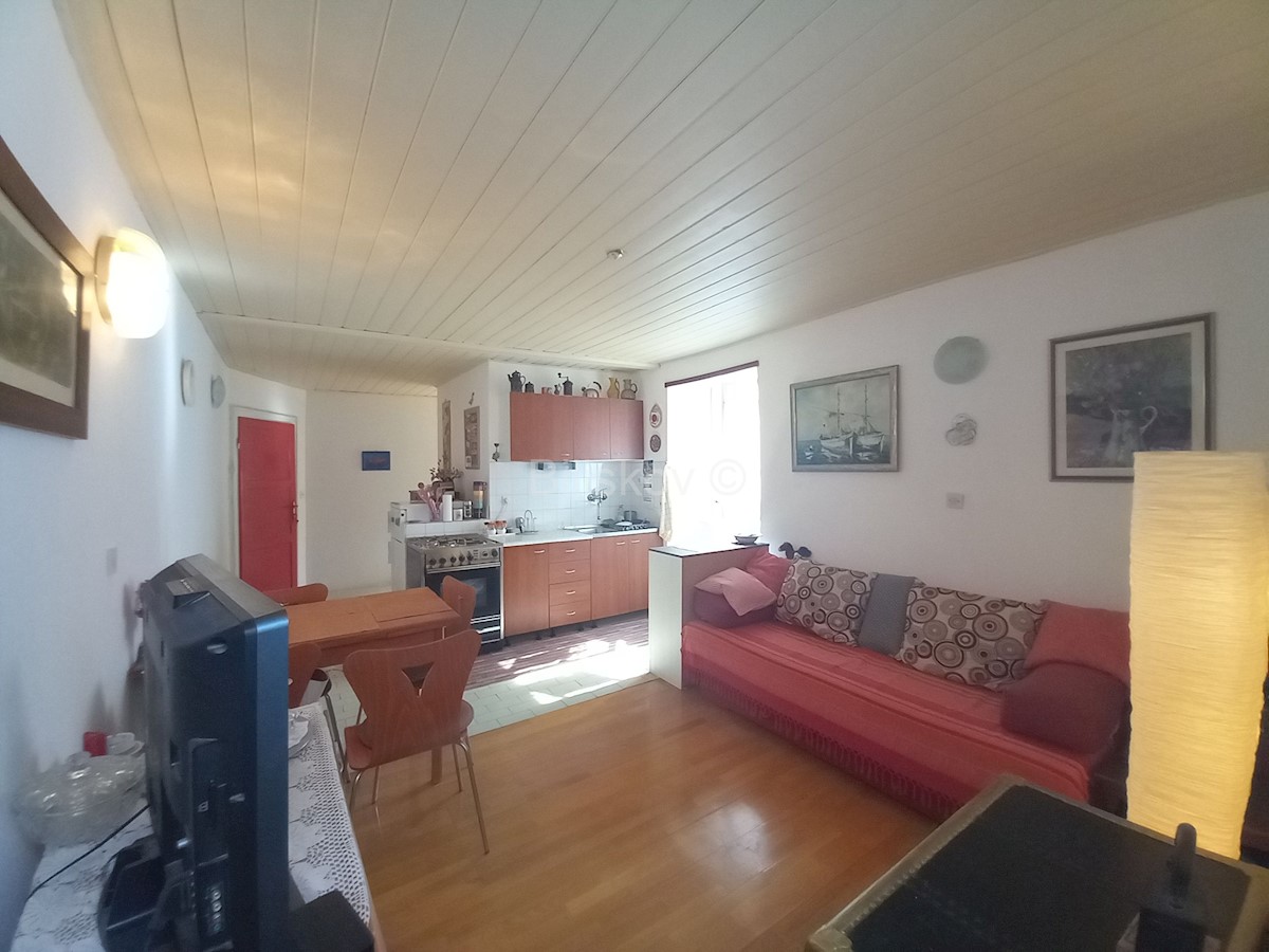 Apartment Zu verkaufen - SPLITSKO-DALMATINSKA ŠOLTA