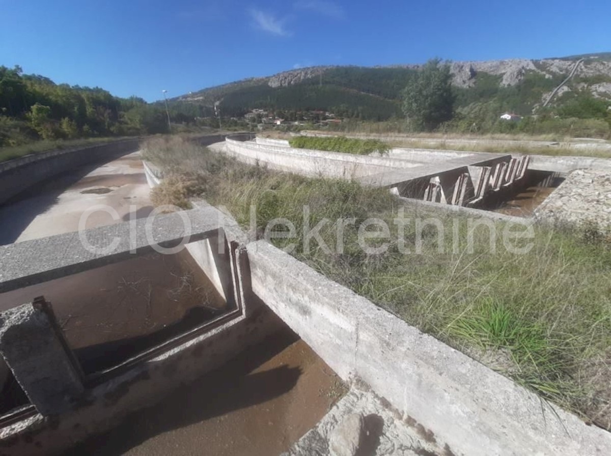 Business premises For sale SINJ