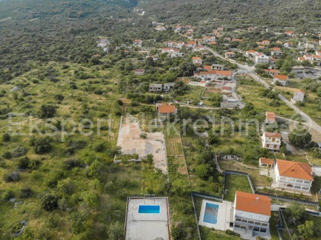 Land For sale - Splitsko-dalmatinska Marina - foto 2/2