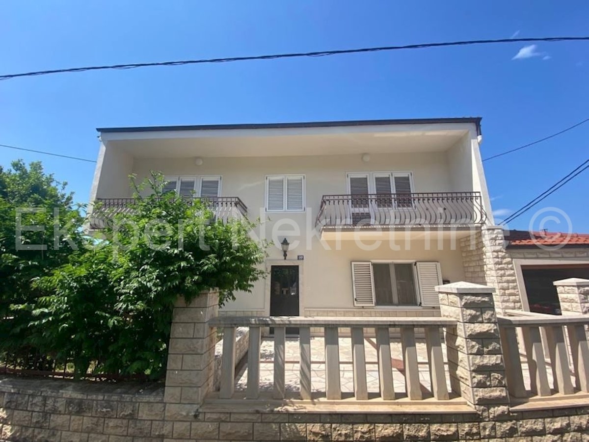 House For sale - SPLITSKO-DALMATINSKA SPLIT