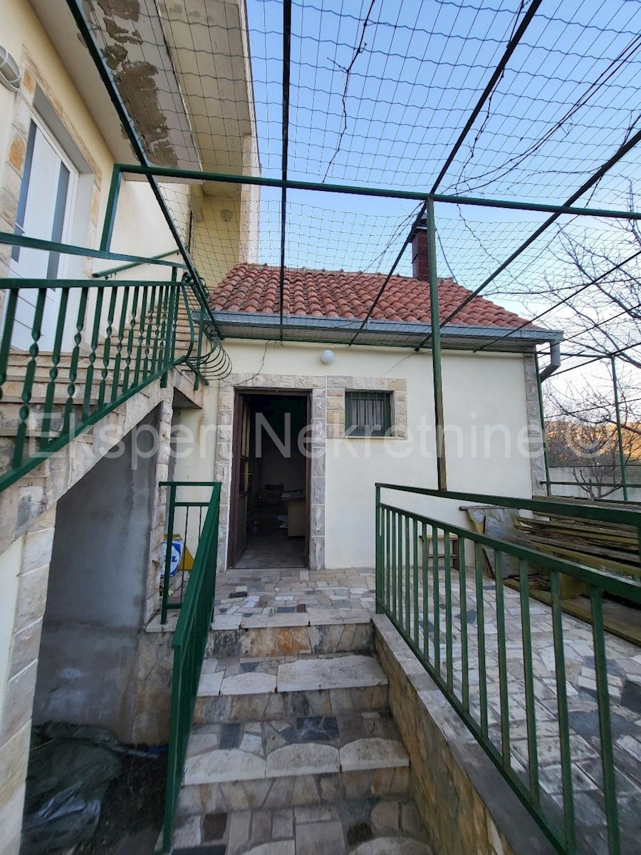 Casa In vendita - SPLITSKO-DALMATINSKA TROGIR