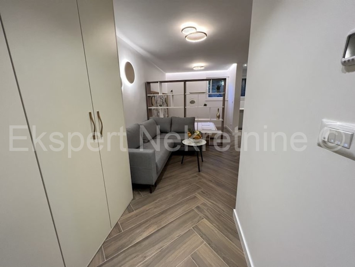 Apartmán Na predaj - SPLITSKO-DALMATINSKA SPLIT