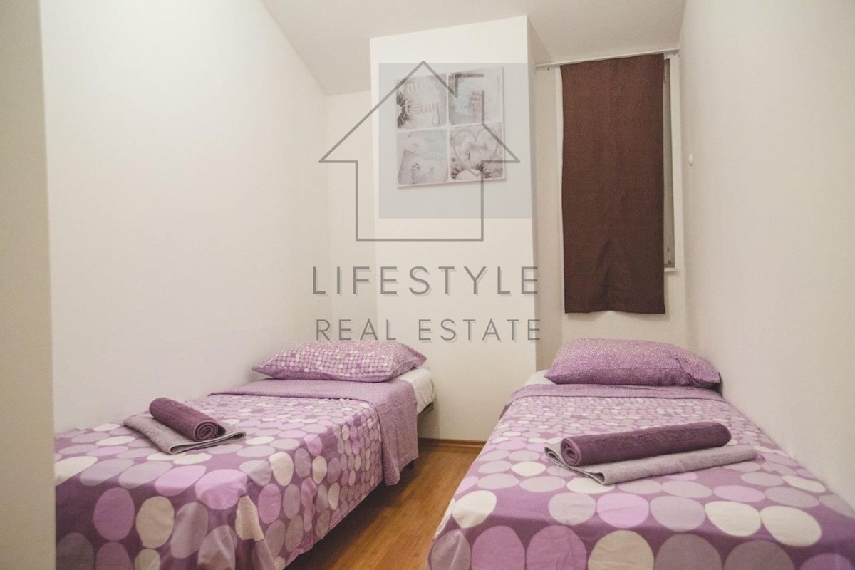 Flat For sale - SPLITSKO-DALMATINSKA PODSTRANA