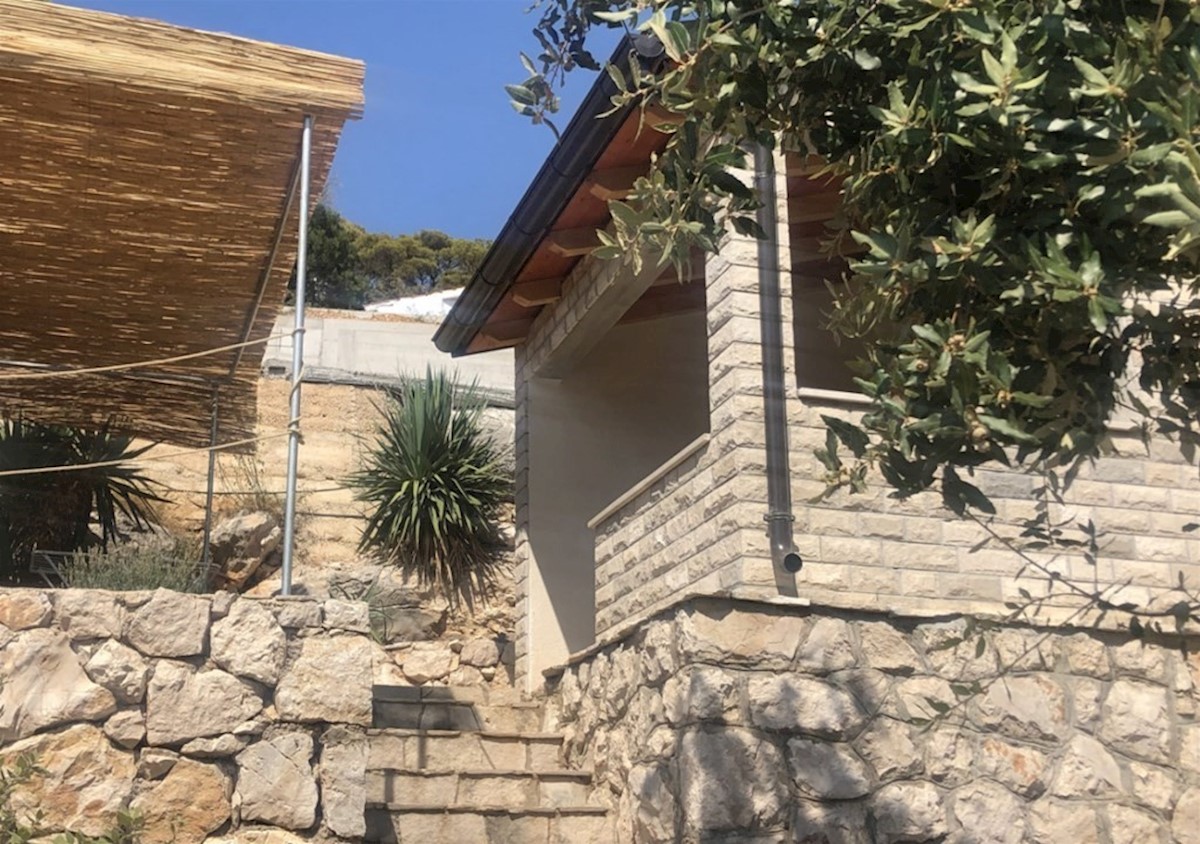 Casa In vendita - SPLITSKO-DALMATINSKA HVAR