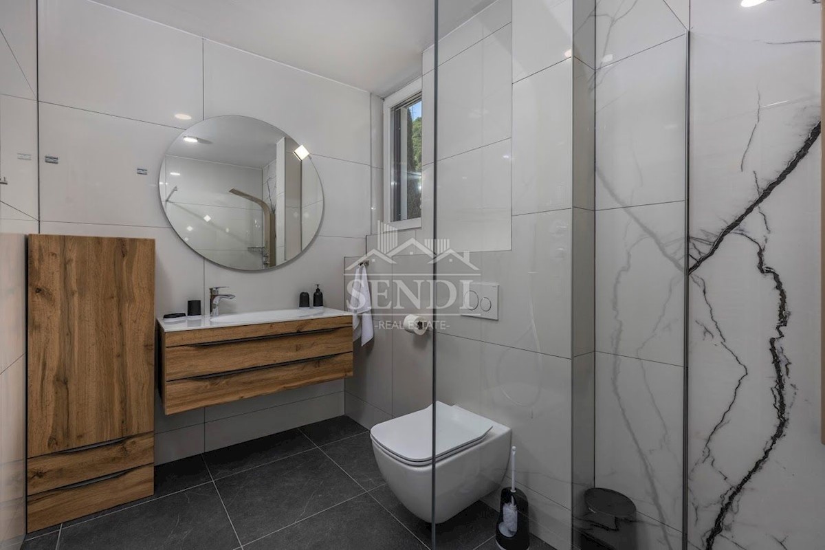 House For sale - PRIMORSKO-GORANSKA MOŠĆENIČKA DRAGA