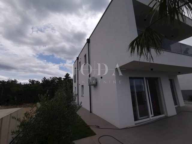 Kuća na prodaju 155 m² – Šmrika