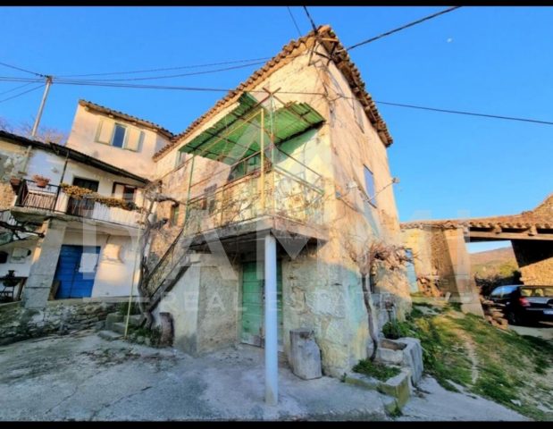 Kuća na prodaju 108 m² – Draguć