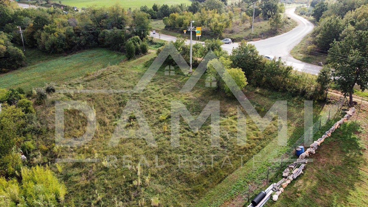 Pozemok Na predaj - ISTARSKA VIŠNJAN