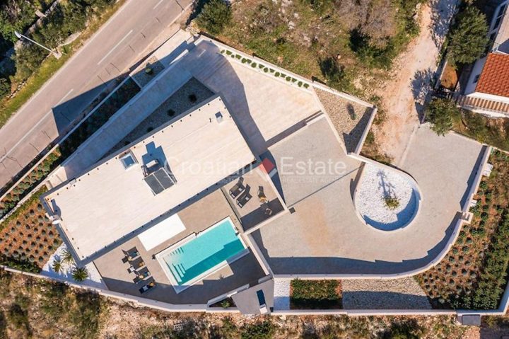 Maison à vendre 360 m² – Brač