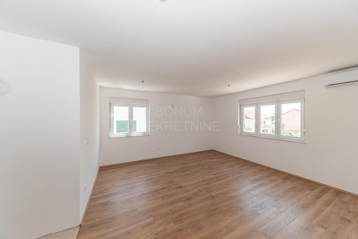 Flat For sale - ŠIBENSKO-KNINSKA VODICE