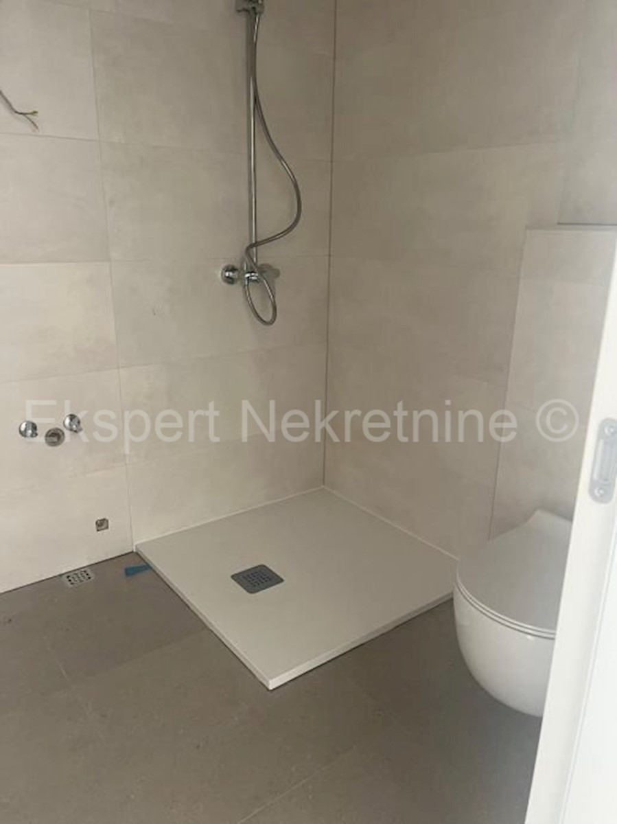 Apartma Na predaj - SPLITSKO-DALMATINSKA SPLIT