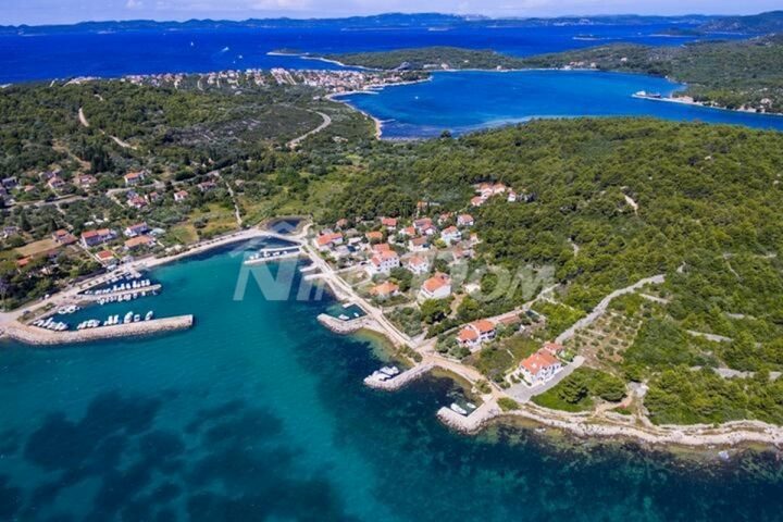 Zemljište na prodaju 3059 m² – Pašman