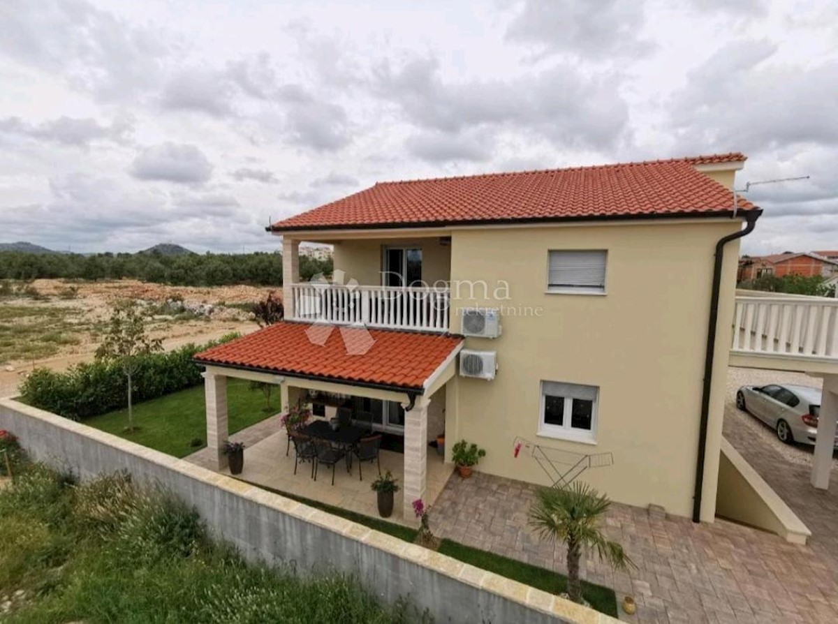 Dom Na predaj - šibensko-kninska Vodice - foto 1/7