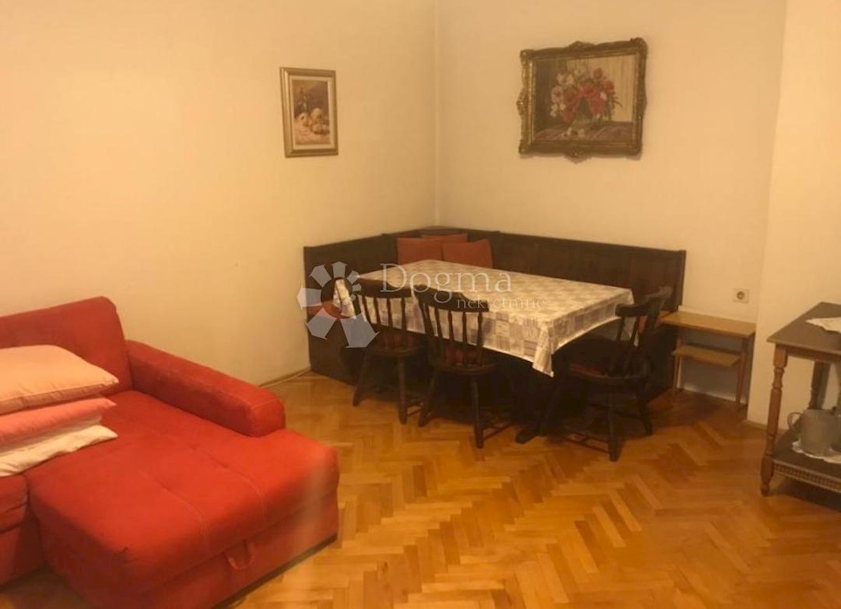Hiša Naprodaj - ZADARSKA BIOGRAD NA MORU
