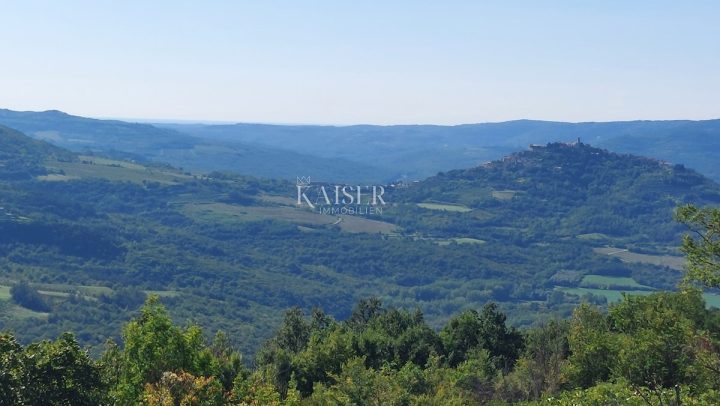 Pozemok na predaj 3000 m² – Motovun