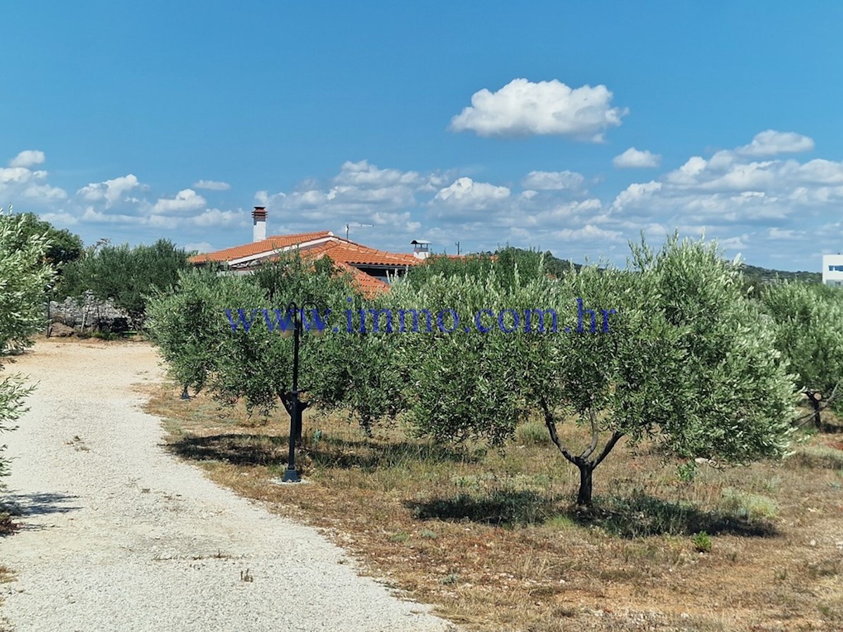 Maison À vendre - ŠIBENSKO-KNINSKA ŠIBENIK