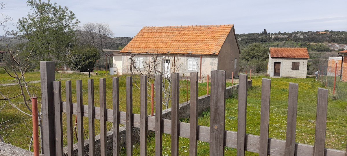 Haus Zu verkaufen - ŠIBENSKO-KNINSKA ŠIBENIK