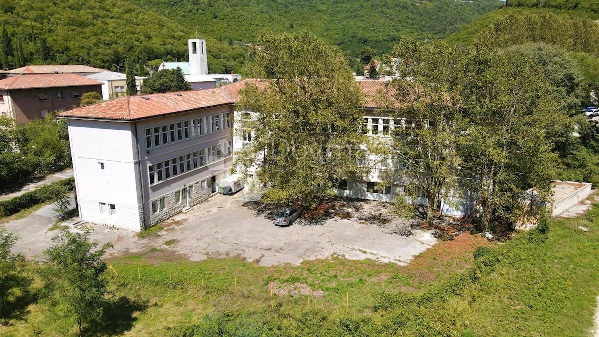 Business premises For sale - ISTARSKA RAŠA