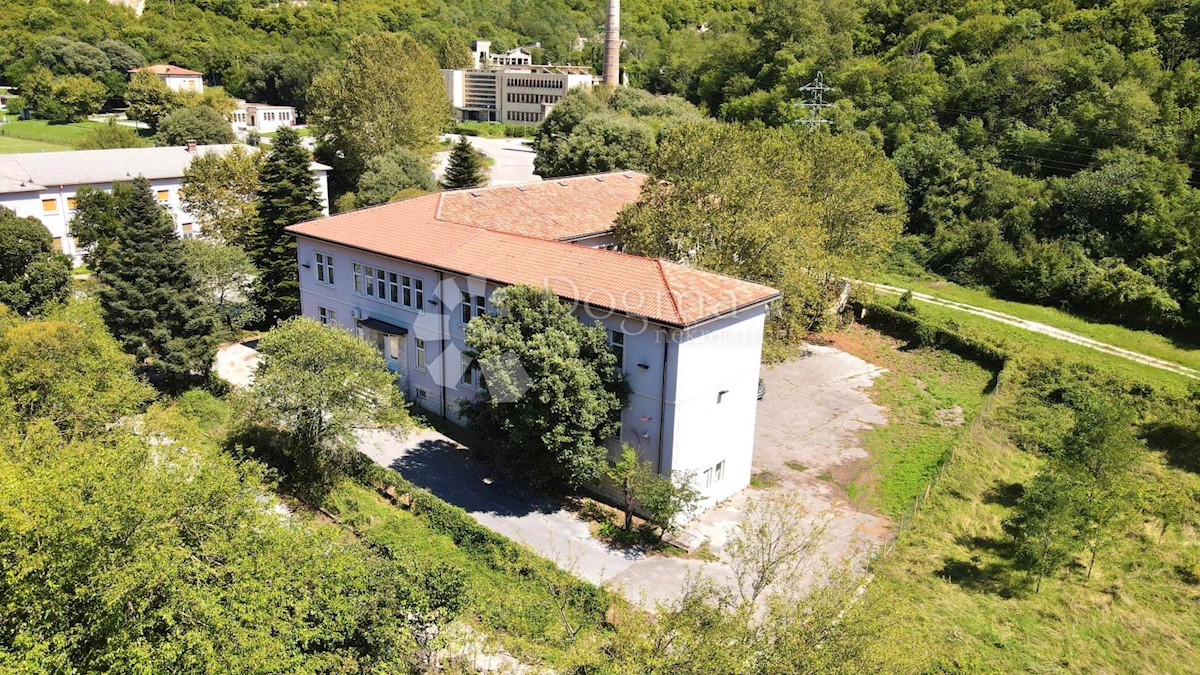 Business premises For sale - ISTARSKA RAŠA