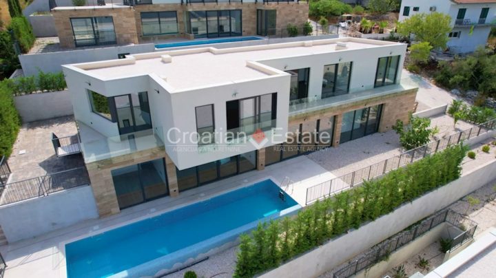 Hiša na predaj 332 m² – Čiovo
