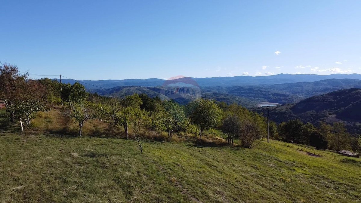 Parcela Na predaj - ISTARSKA PAZIN