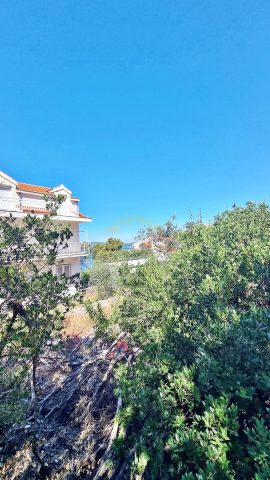 Land for sale 751 m² – Okrug Gornji