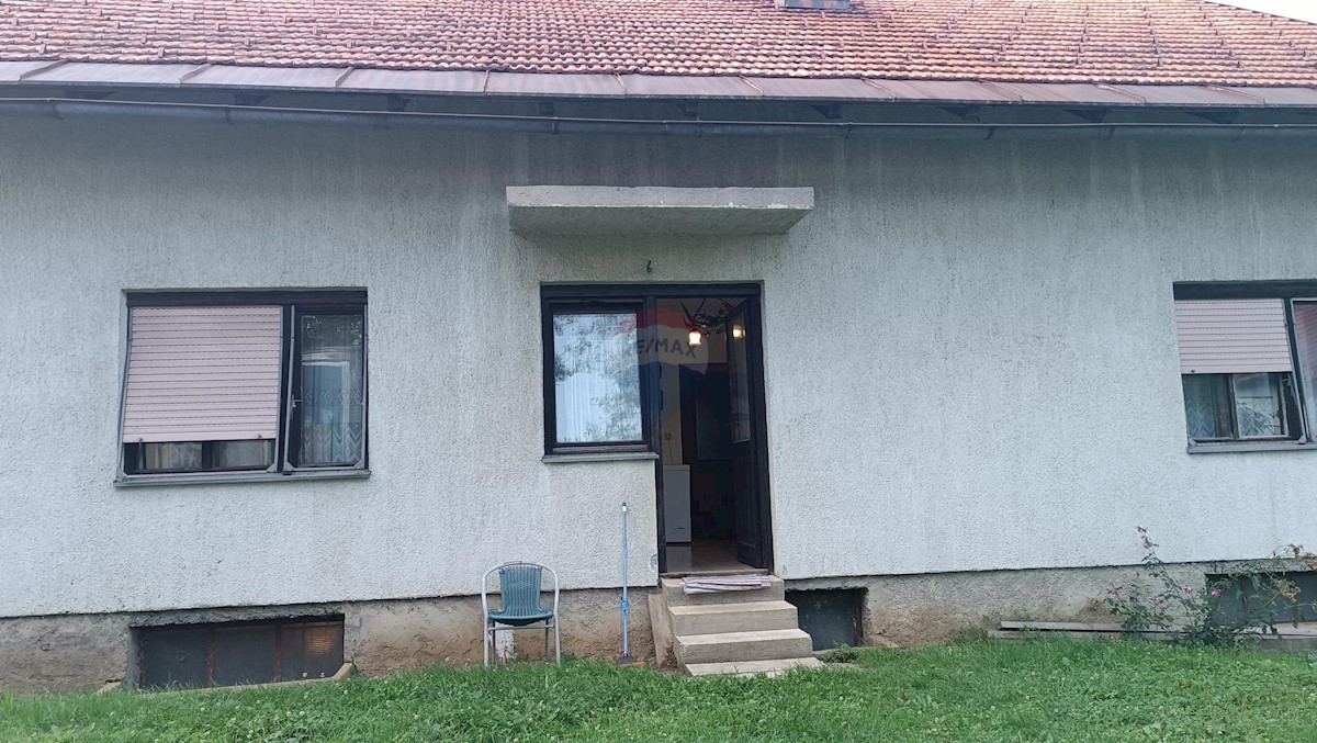 Kuća Na prodaju - KARLOVAČKA OGULIN
