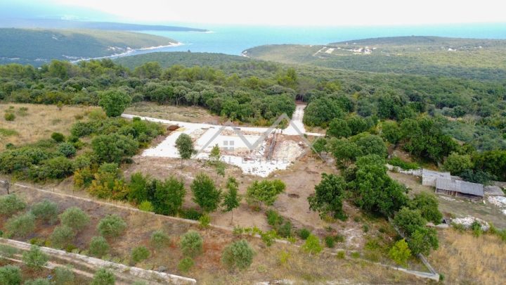 Pozemok na predaj 911 m² – Marčana