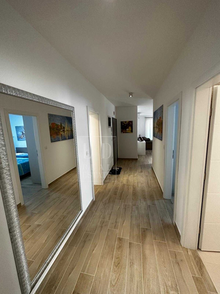 Apartma Naprodaj - ISTARSKA Novigrad