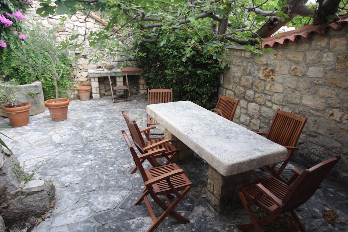 Casa In vendita - SPLITSKO-DALMATINSKA BRAČ