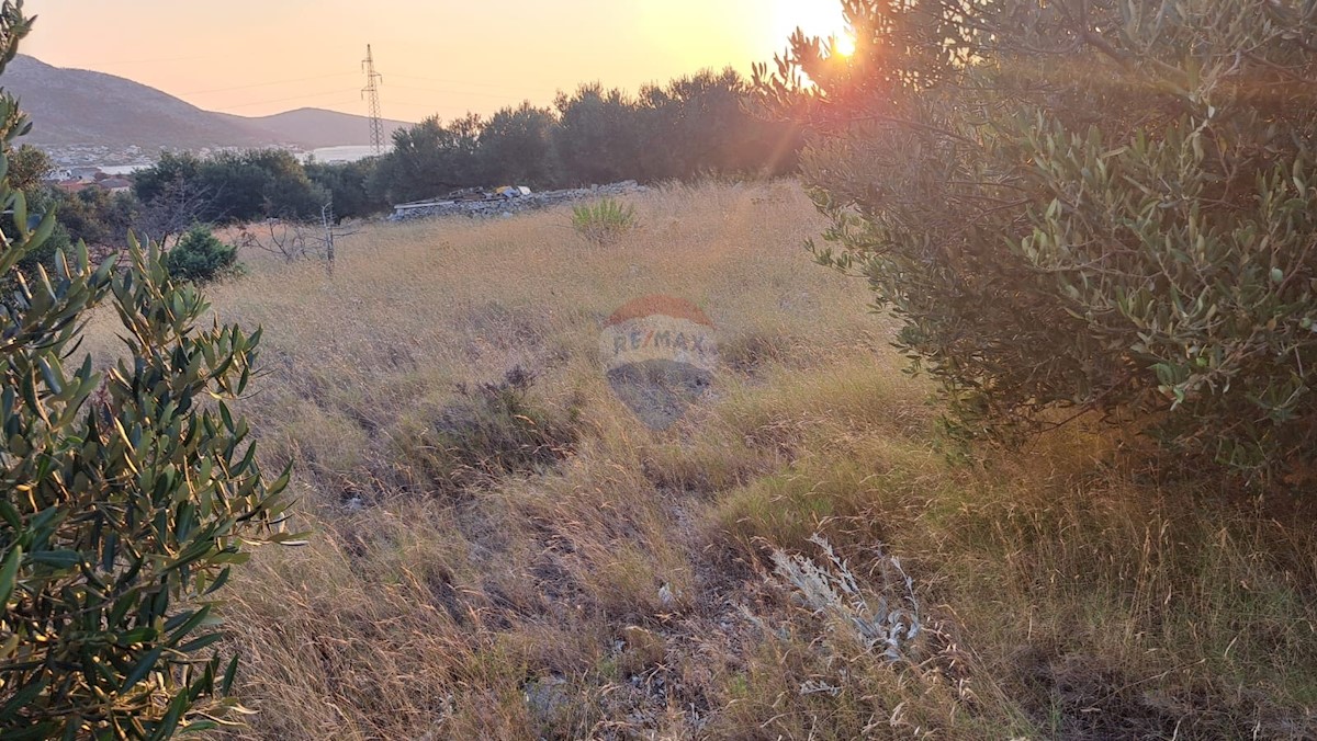 Land For sale - ŠIBENSKO-KNINSKA ŠIBENIK