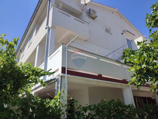 Haus zu verkaufen 190 m² – Baška