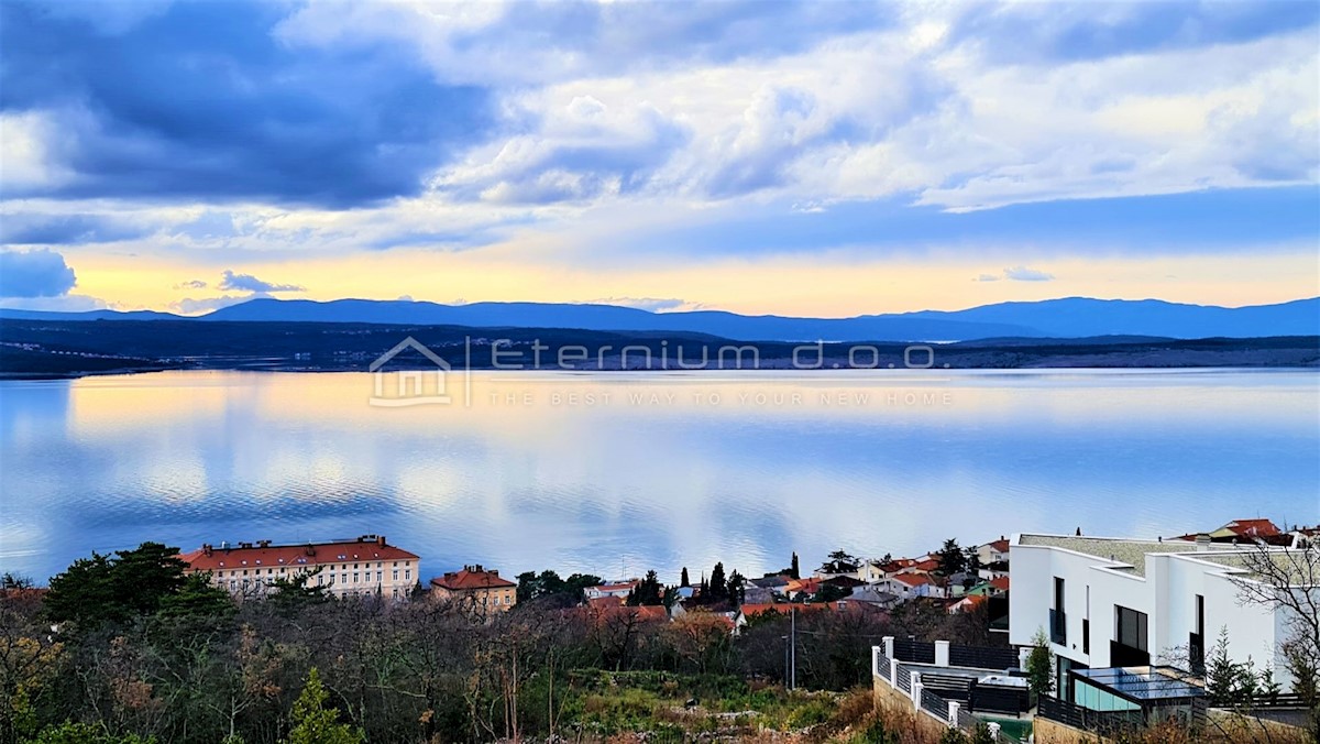 Stan Na prodaju - PRIMORSKO-GORANSKA CRIKVENICA