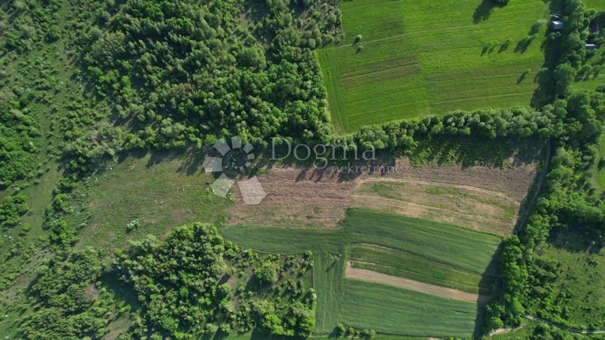 Land For sale - LIČKO-SENJSKA GOSPIĆ