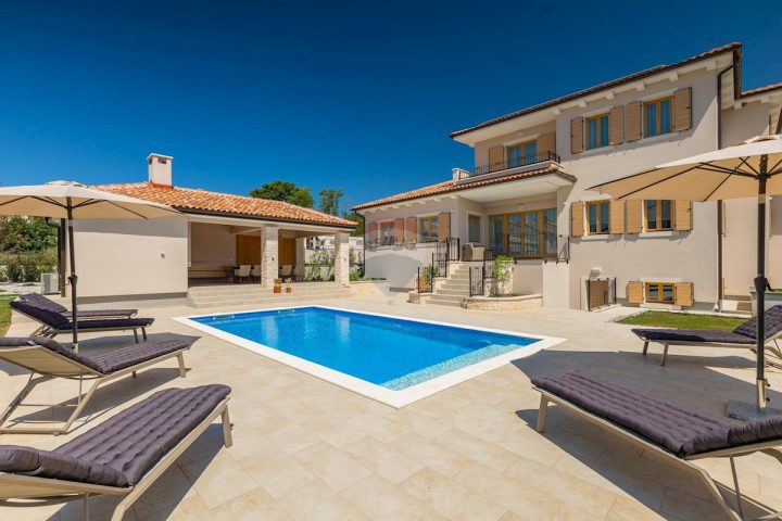 Maison à vendre 460 m² – Rovinjsko Selo