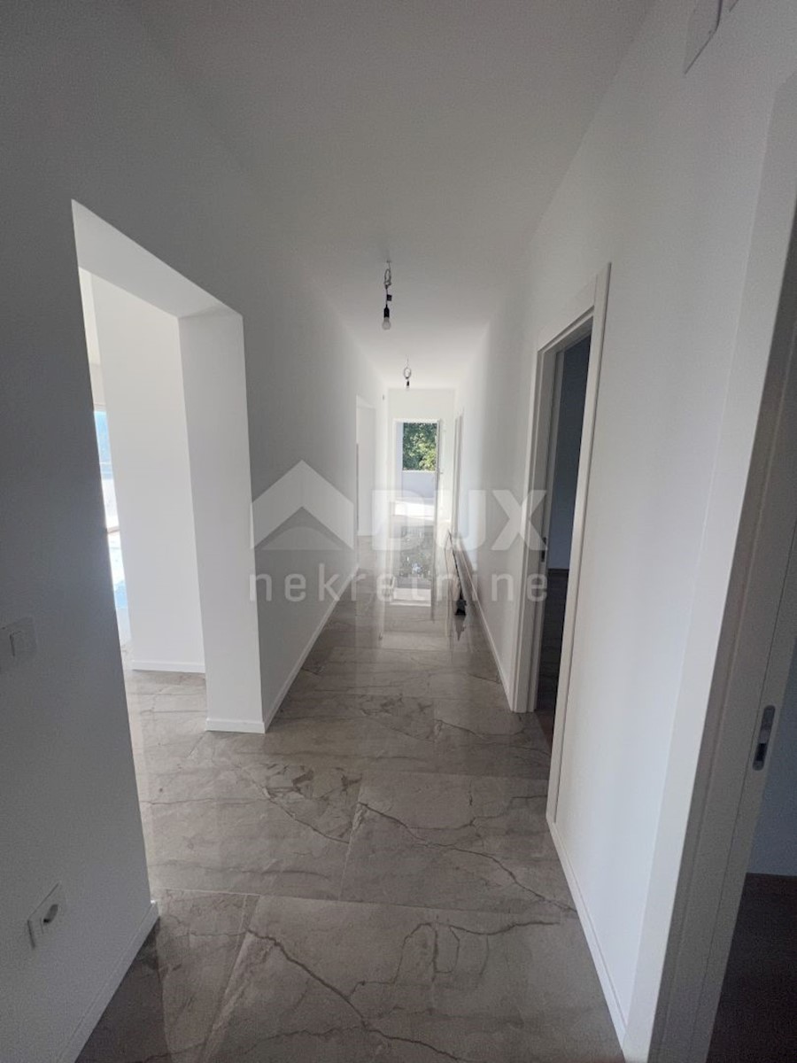 Apartment Zu verkaufen - PRIMORSKO-GORANSKA KASTAV