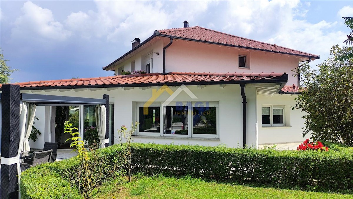 Hiša Na predaj - ZAGREBAČKA STUPNIK