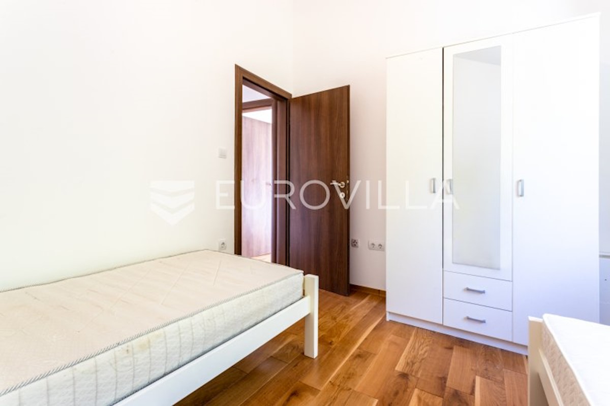 Apartmán Na predaj - ŠIBENSKO-KNINSKA ROGOZNICA