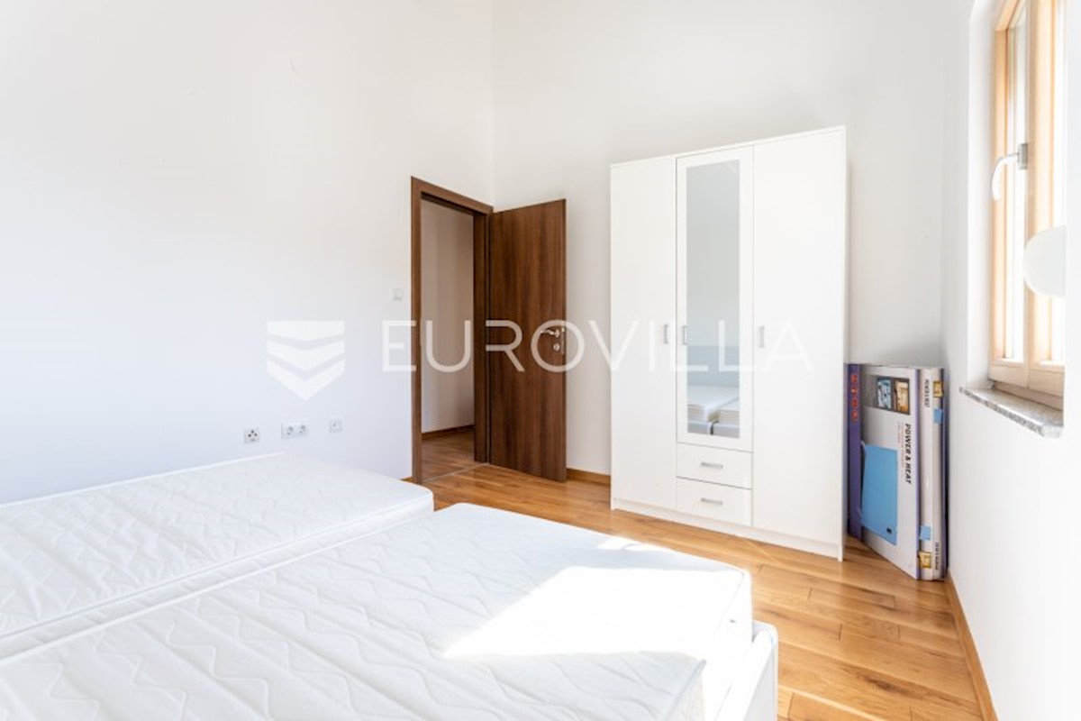 Apartmán Na predaj - ŠIBENSKO-KNINSKA ROGOZNICA