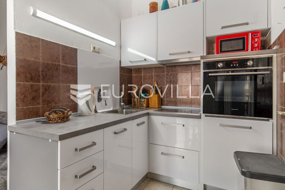 Apartmán Na predaj - PRIMORSKO-GORANSKA CRIKVENICA