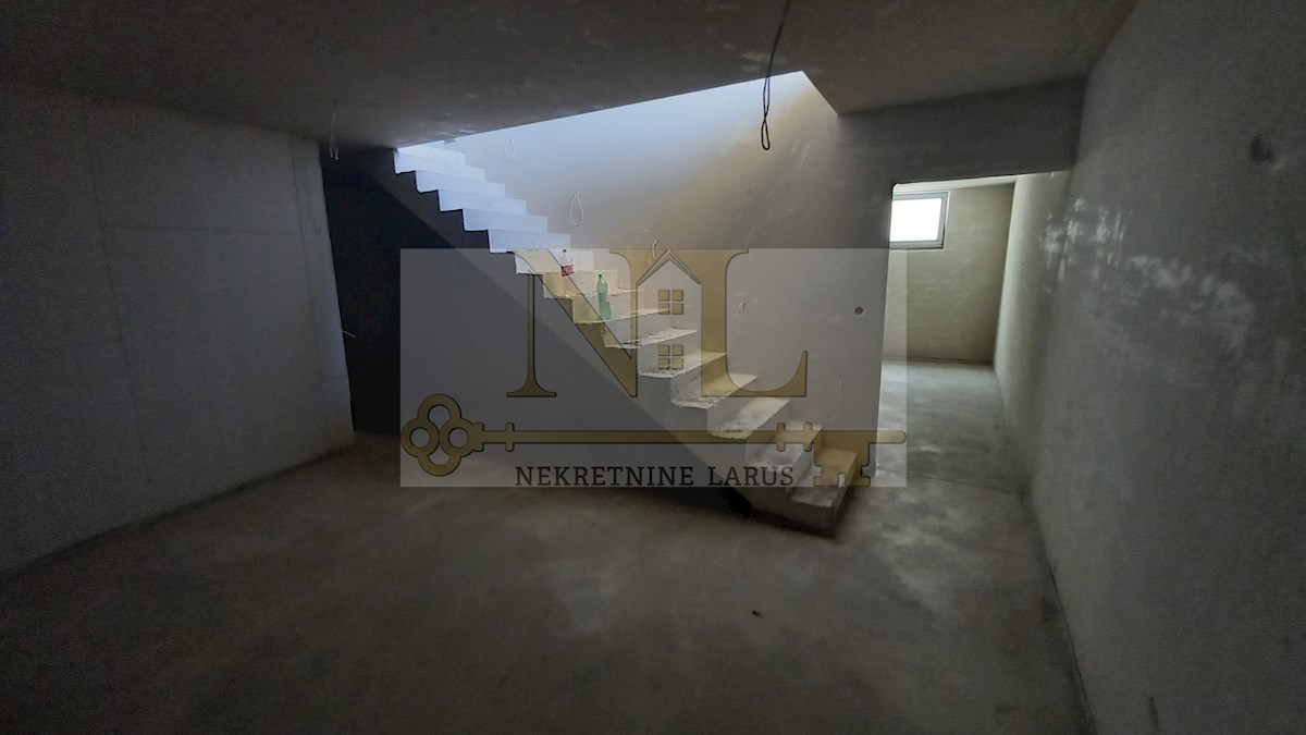 Flat For sale - SPLITSKO-DALMATINSKA ČIOVO