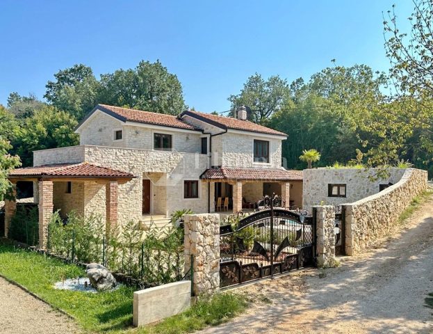 Maison à vendre 220 m² – Krk