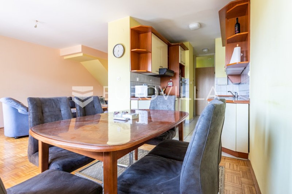 Apartment Zu verkaufen - SPLITSKO-DALMATINSKA SPLIT