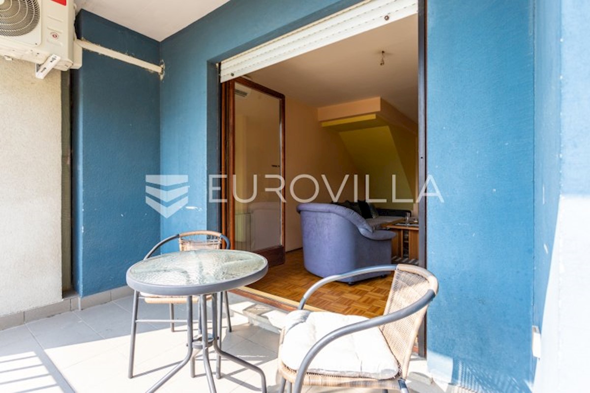 Apartment Zu verkaufen - SPLITSKO-DALMATINSKA SPLIT