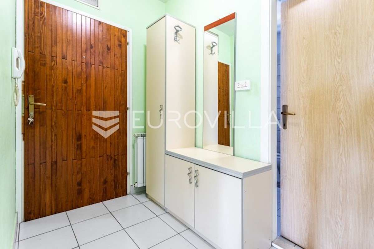 Apartma Na predaj - SPLITSKO-DALMATINSKA SPLIT